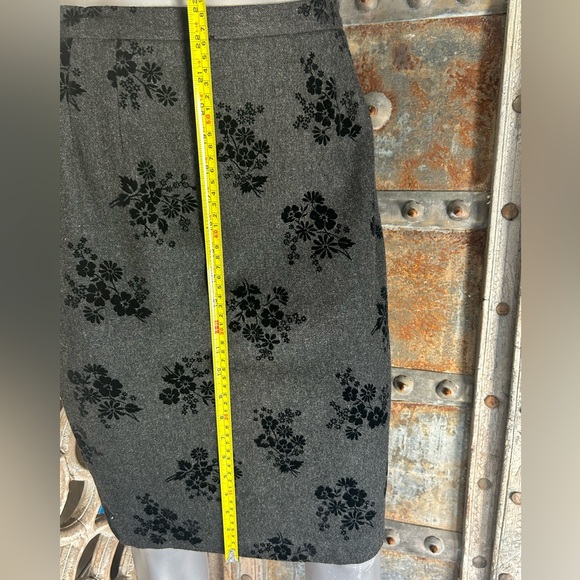 Neimans Wool Midi Skirt - Picture 2 of 7